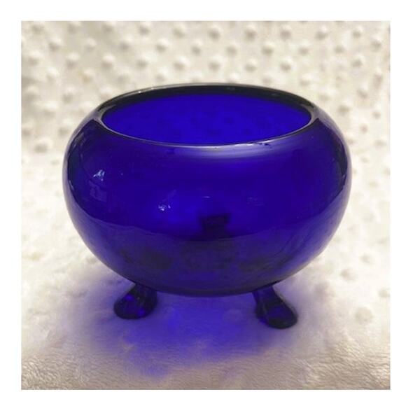 Vintage Viking Glass Deep Cobalt Blue 3 Footed Flower Bowl - Picture 1 of 4